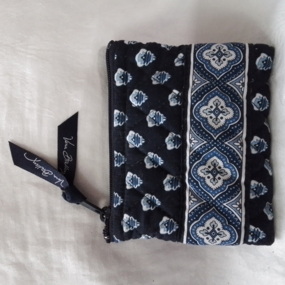 Vera Bradley Blue and White Zippered Credit Card Coin Purse